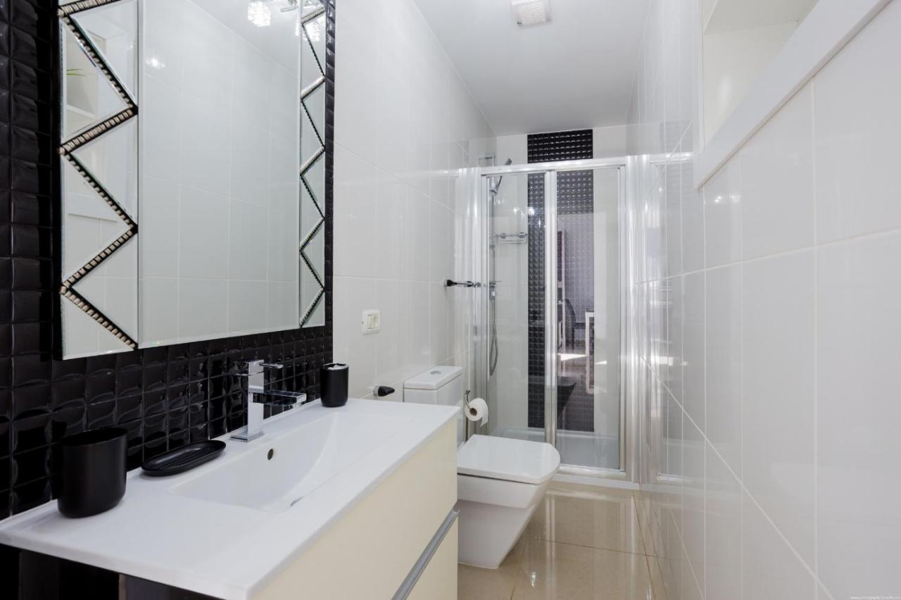 Island Village Prime Suite 312 아데제 외부 사진