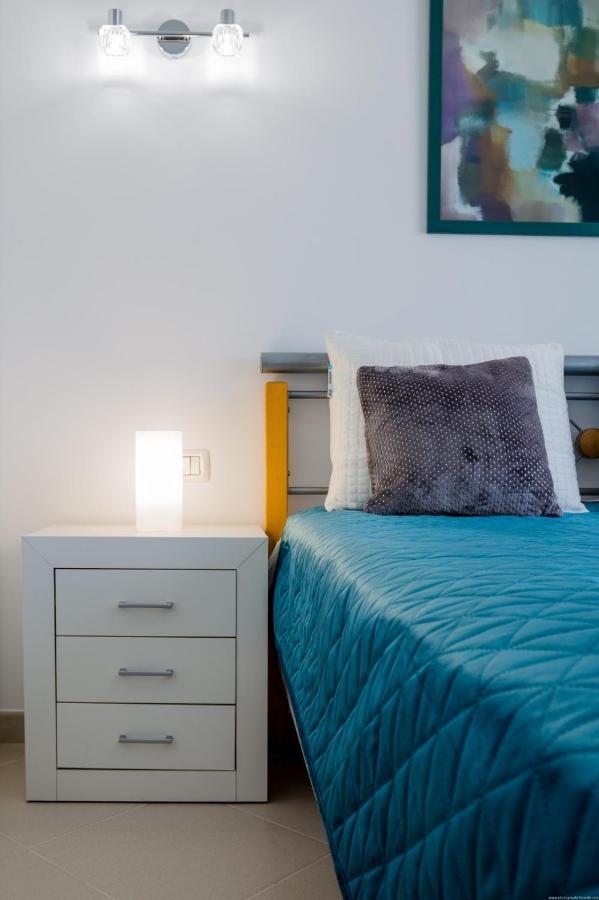 Island Village Prime Suite 312 아데제 외부 사진